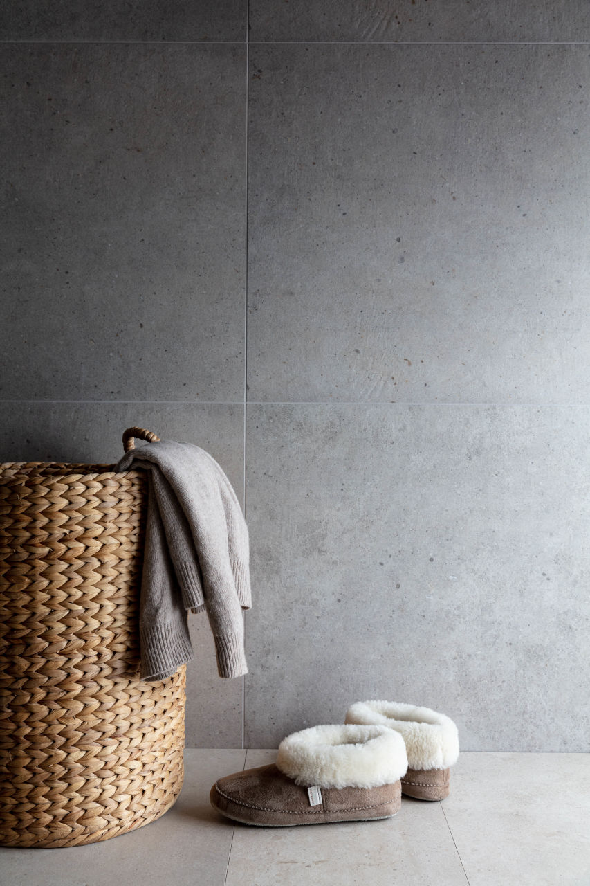 DISTRICT GREY
