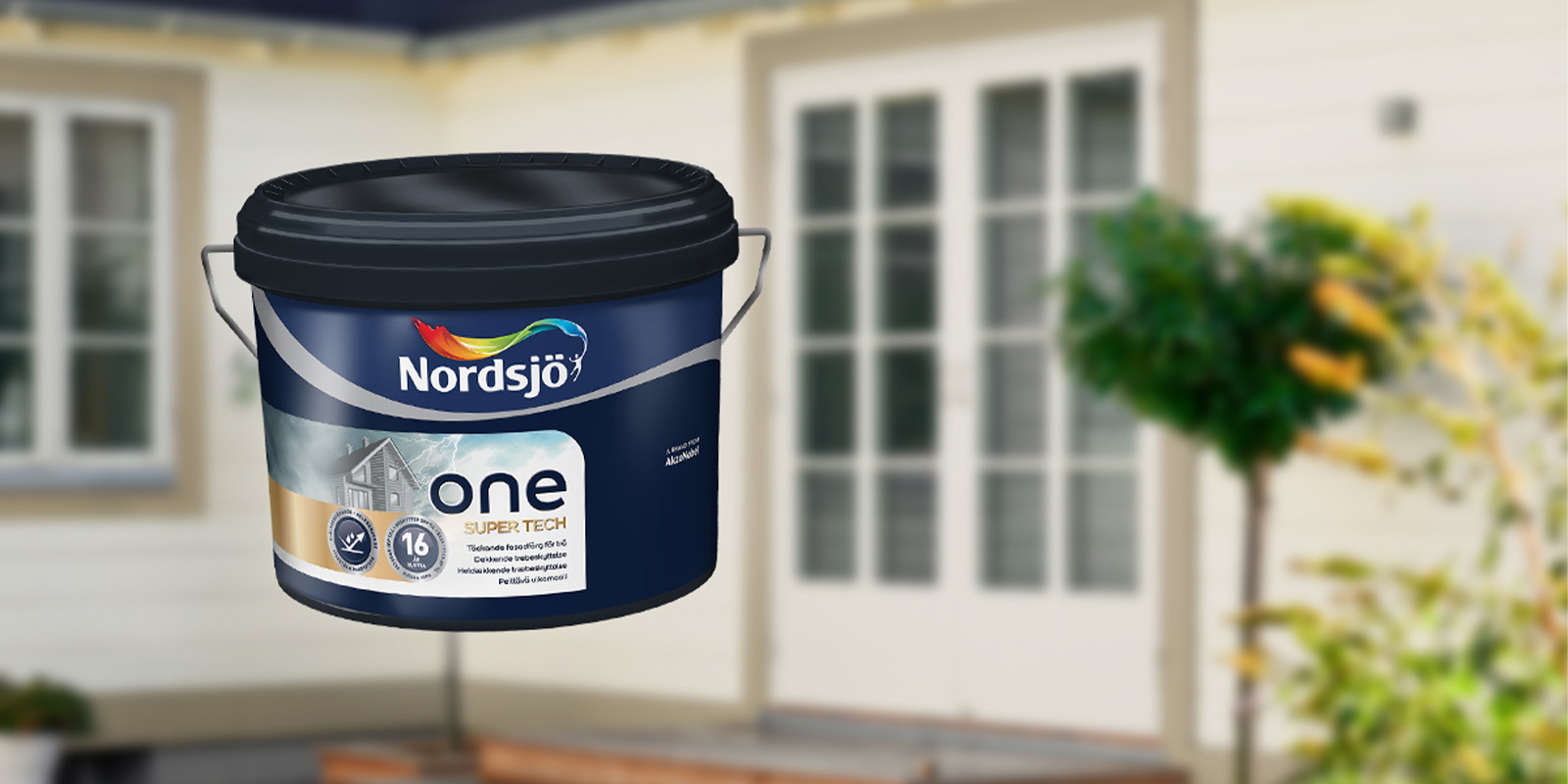 Nordsjös fasadfärg One Super Tech, produktbild.